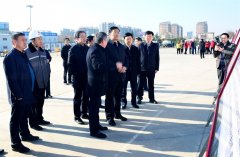 <b>運城市委書記丁小強(qiáng)調(diào)研運城建工機(jī)場項目</b>